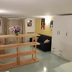 Sulle Spalle Della Regina